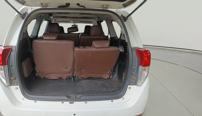 2017 Toyota Innova Crysta 2.4 GX 8 STR, Diesel, Manual, 2,51,260 km, exterior