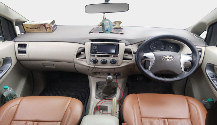 2012 Toyota Innova GX 2.5 8 STR, Diesel, Manual, 1,48,300 km, interior