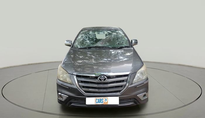 2013 Toyota Innova 2.5 GX 7 STR, Diesel, Manual, 1,97,430 km, exterior