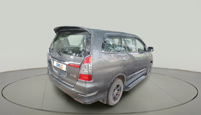 2013 Toyota Innova 2.5 GX 7 STR, Diesel, Manual, 1,97,430 km, exterior