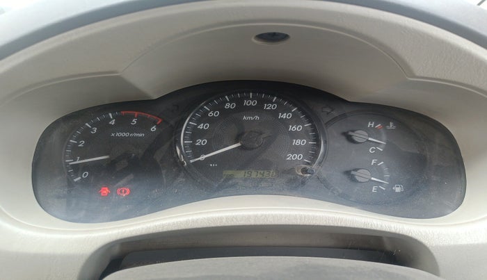 2013 Toyota Innova 2.5 GX 7 STR, Diesel, Manual, 1,97,430 km, interior