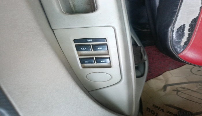 2018 Mahindra MARAZZO M2 8 STR, Diesel, Manual, 2,62,908 km, interior