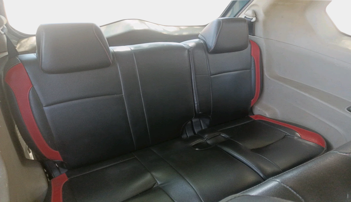 2018 Mahindra MARAZZO M2 8 STR, Diesel, Manual, 2,62,908 km, interior