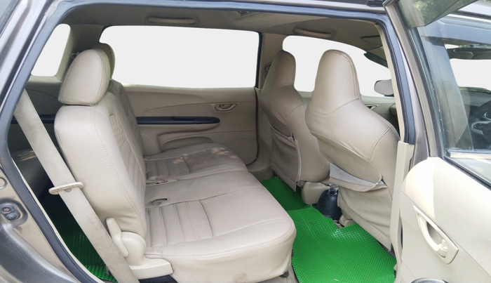 2014 Honda Mobilio 1.5L I-DTEC S, Diesel, Manual, 1,67,724 km, interior