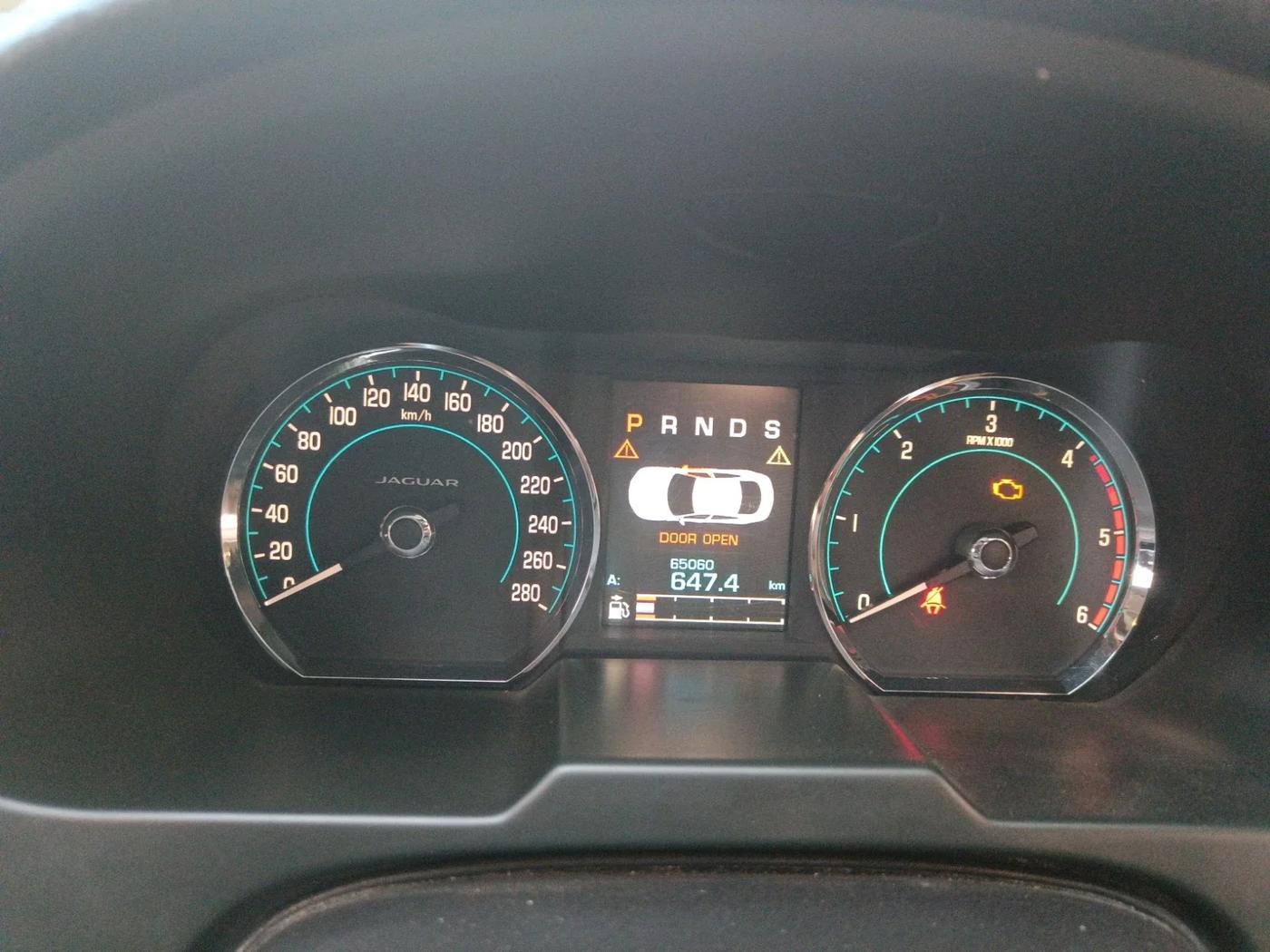 2015 Jaguar XF 2.2 DIESEL LUXURY, Diesel, Automatic, 65,060 km, interior