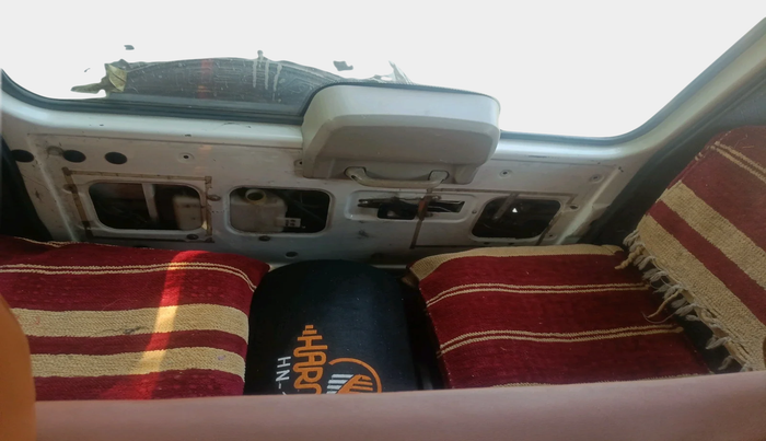 2013 Mahindra Bolero ZLX BS-III, Diesel, Manual, 3,15,791 km, interior