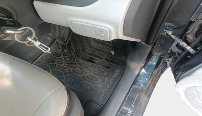 2020 Hyundai GRAND I10 NIOS SPORTZ AMT 1.2 KAPPA VTVT, Petrol, Automatic, 23,440 km, interior