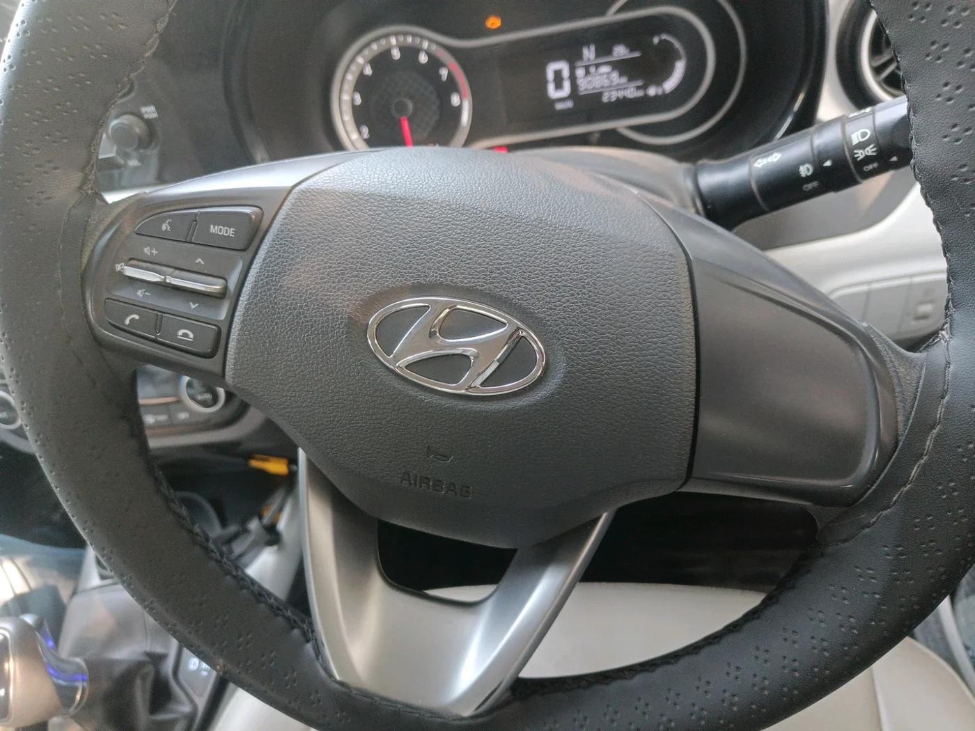 2020 Hyundai GRAND I10 NIOS SPORTZ AMT 1.2 KAPPA VTVT, Petrol, Automatic, 23,440 km, interior
