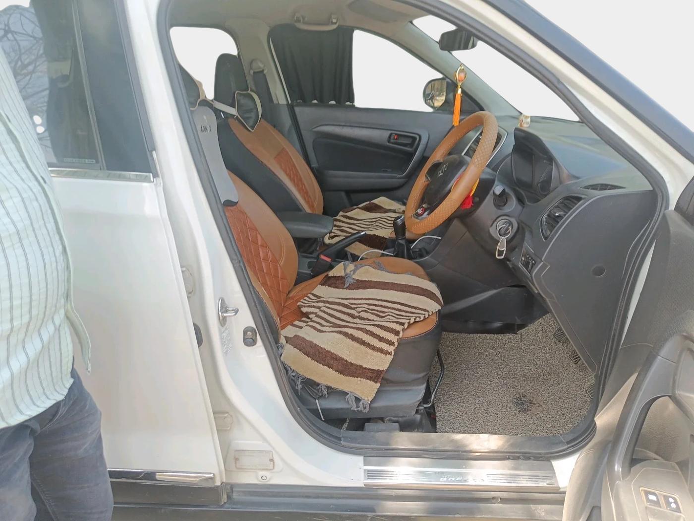 2016 Maruti Vitara Brezza VDI, Diesel, Manual, 1,25,058 km, interior