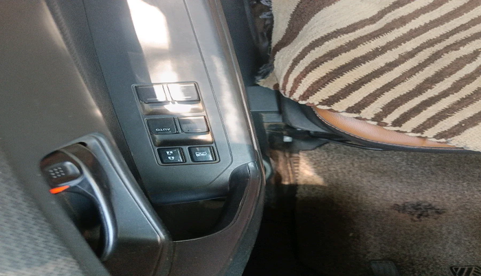 2016 Maruti Vitara Brezza VDI, Diesel, Manual, 1,25,058 km, interior