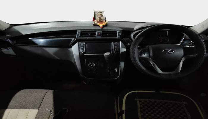 2018 Mahindra KUV 100 NXT K8 P 6 STR, Petrol, Manual, 68,697 km, interior