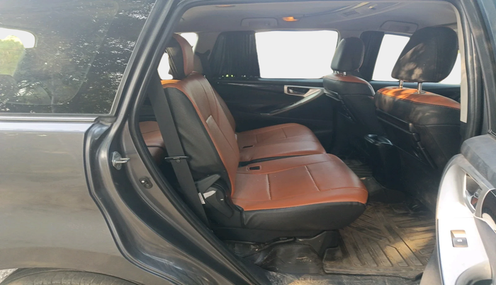 2016 Toyota Innova Crysta 2.4 VX 8 STR, Diesel, Manual, 1,81,910 km, interior