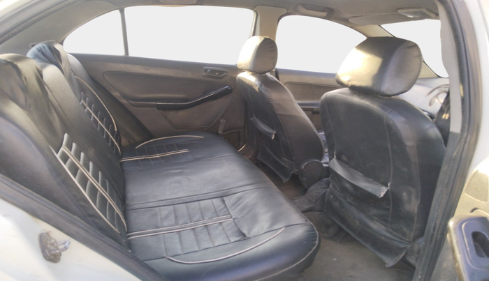 2015 Tata Bolt XE QUADRAJET, Diesel, Manual, 3,50,698 km, interior