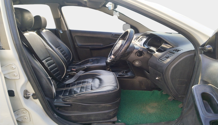 2015 Tata Bolt XE QUADRAJET, Diesel, Manual, 3,50,698 km, interior