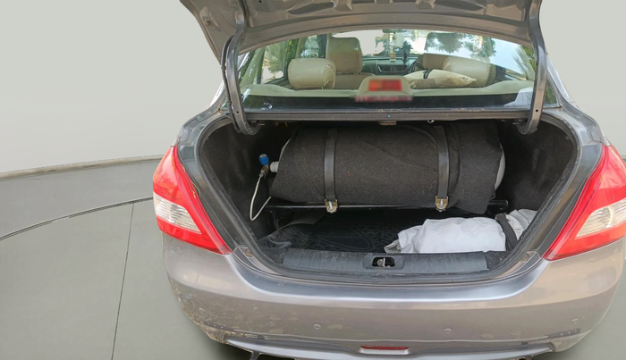 2014 Maruti Swift Dzire VXI, CNG, Manual, 1,05,388 km, exterior