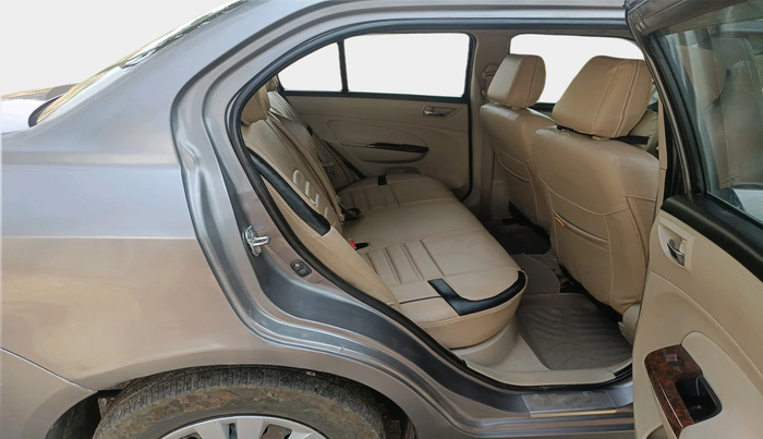 2014 Maruti Swift Dzire VXI, CNG, Manual, 1,05,388 km, interior