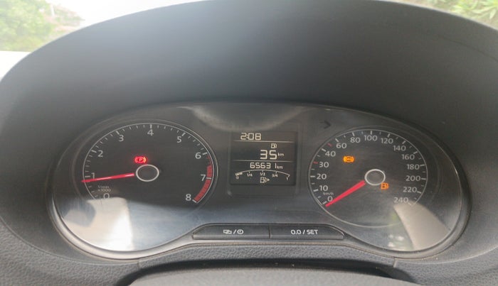 2016 Volkswagen Ameo COMFORTLINE 1.2L, Petrol, Manual, 65,631 km, interior
