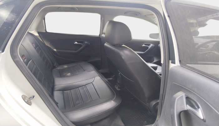 2018 Volkswagen Ameo HIGHLINE PLUS 1.5L AT 16 ALLOY, Diesel, Automatic, 1,33,462 km, interior