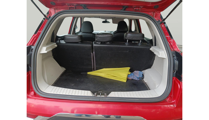 2019 Mahindra XUV300 W6 1.5 DIESEL, Diesel, Manual, 1,60,043 km, exterior