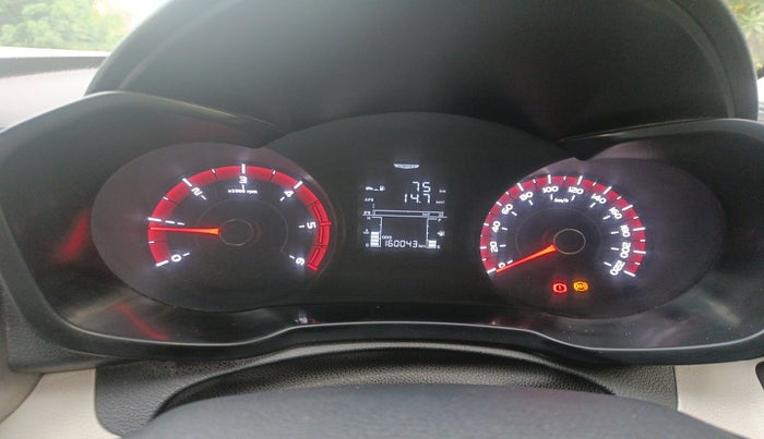 2019 Mahindra XUV300 W6 1.5 DIESEL, Diesel, Manual, 1,60,043 km, interior