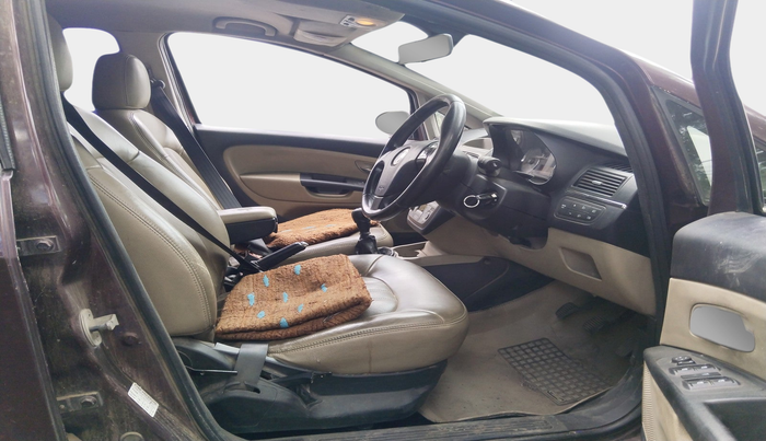 2012 Fiat Linea EMOTION 1.3, Diesel, Manual, 1,23,456 km, interior