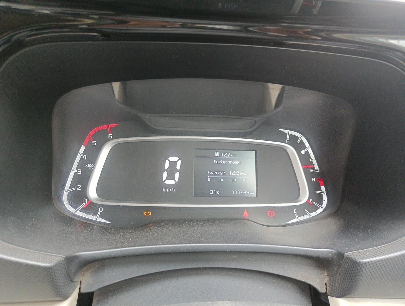 2021 KIA SONET HTK 1.5, Diesel, Manual, 1,11,239 km, interior