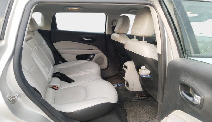 2017 Jeep Compass LIMITED 2.0 DIESEL, Diesel, Manual, 1,00,472 km, interior