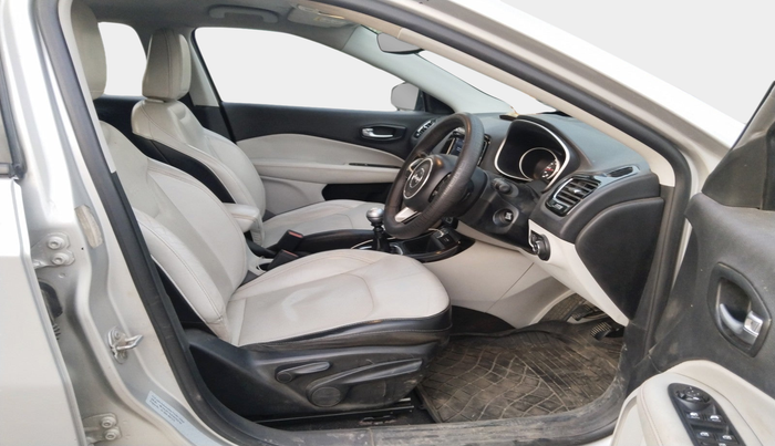 2017 Jeep Compass LIMITED 2.0 DIESEL, Diesel, Manual, 1,00,472 km, interior