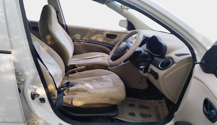 2010 Hyundai i10 ERA 1.1, Petrol, Manual, 1,67,238 km, interior