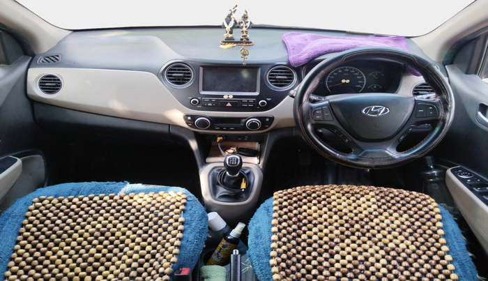 2017 Hyundai Grand i10 ASTA 1.2 KAPPA VTVT, Petrol, Manual, 76,582 km, interior