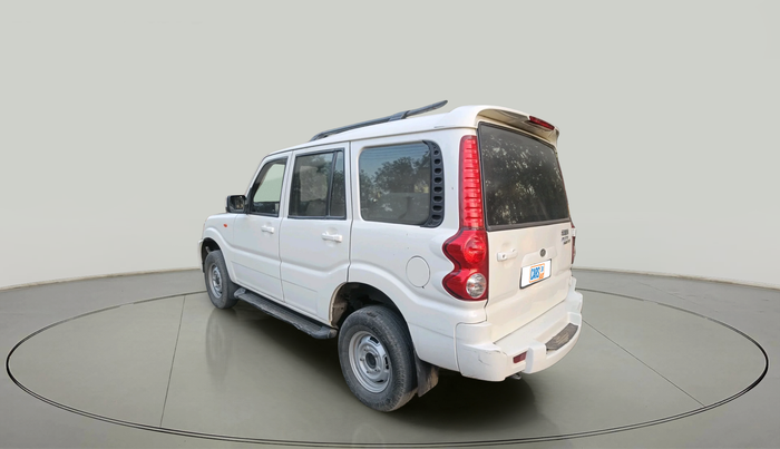 2013 Mahindra Scorpio EX M2DI, Diesel, Manual, 3,85,407 km, exterior