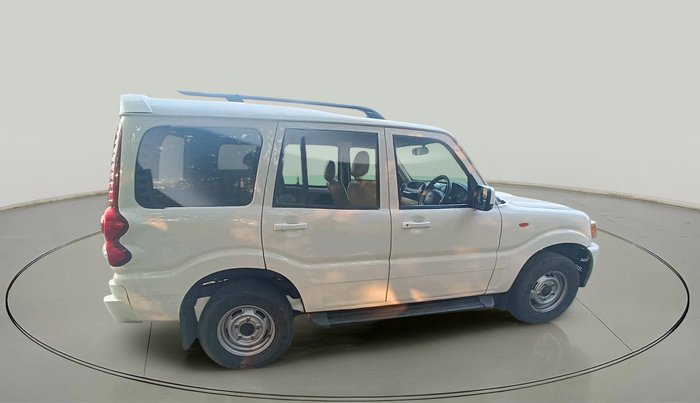 2013 Mahindra Scorpio EX M2DI, Diesel, Manual, 3,85,407 km, exterior