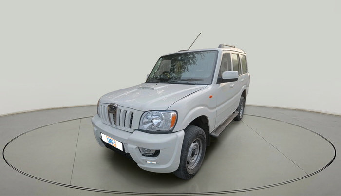 2013 Mahindra Scorpio EX M2DI, Diesel, Manual, 3,85,407 km, exterior