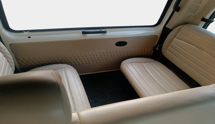 2013 Mahindra Scorpio EX M2DI, Diesel, Manual, 3,85,407 km, interior