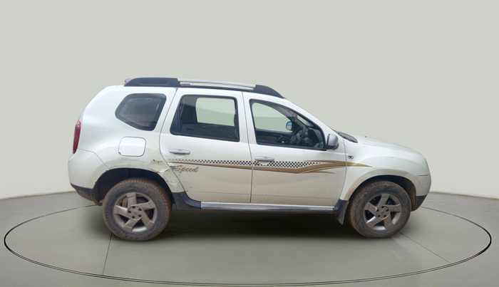2013 Renault Duster 110 PS RXZ DIESEL, Diesel, Manual, 2,84,645 km, exterior