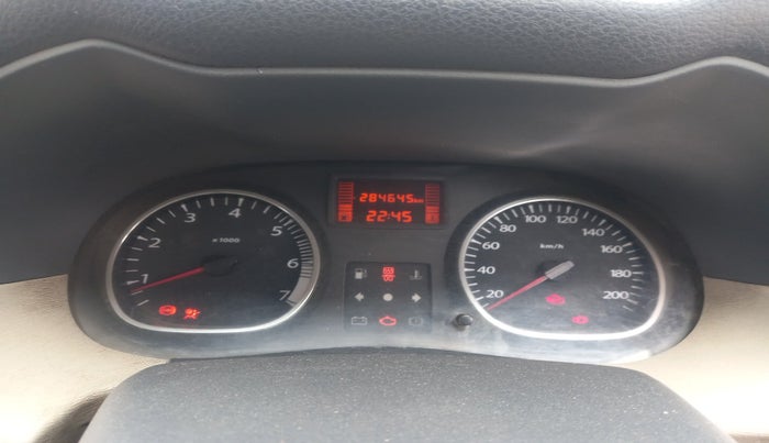 2013 Renault Duster 110 PS RXZ DIESEL, Diesel, Manual, 2,84,645 km, interior