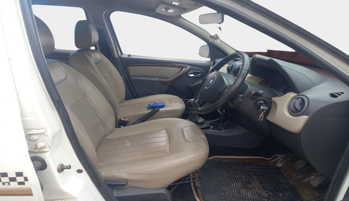 2013 Renault Duster 110 PS RXZ DIESEL, Diesel, Manual, 2,84,645 km, interior