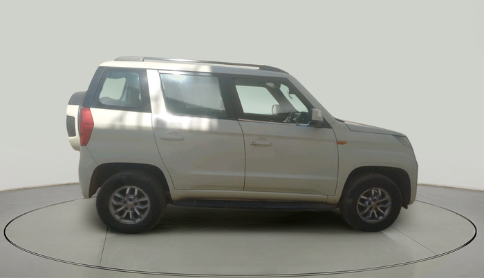 2018 Mahindra TUV300 T8, Diesel, Manual, 1,07,554 km, exterior