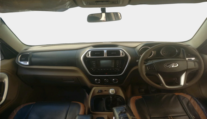2018 Mahindra TUV300 T8, Diesel, Manual, 1,07,554 km, interior