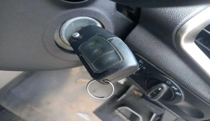 2014 Ford Ecosport TITANIUM 1.5L DIESEL, Diesel, Manual, 1,10,720 km, interior