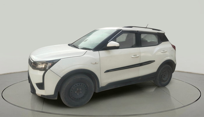 2019 Mahindra XUV300 W6 1.5 DIESEL, Diesel, Manual, 91,003 km, exterior