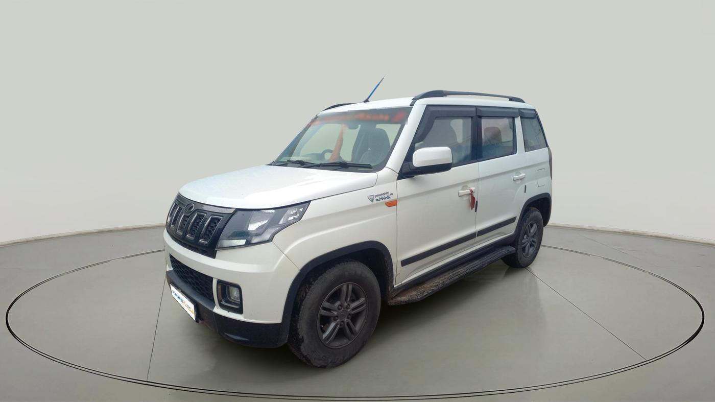 2019 Mahindra TUV300 T10, Diesel, Manual, 85,131 km, exterior