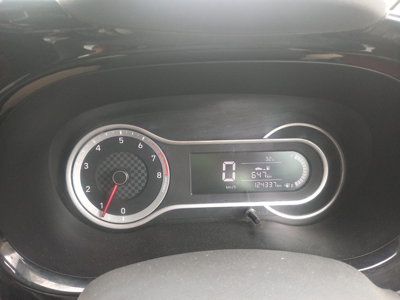 2020 Hyundai GRAND I10 NIOS SPORTZ 1.2 KAPPA VTVT, Petrol, Manual, 1,25,000 km, interior