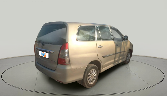 2012 Toyota Innova VX 2.5 7 STR, Diesel, Manual, 1,33,879 km, exterior