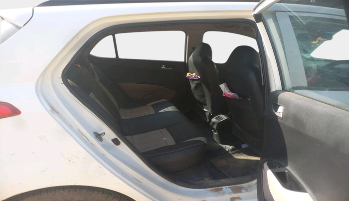 2015 Hyundai Grand i10 SPORTZ 1.2 KAPPA VTVT, Petrol, Manual, 1,41,540 km, interior