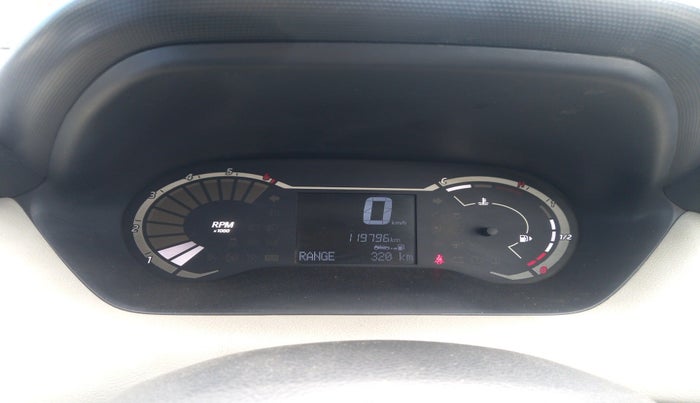 2022 Nissan MAGNITE XE, Petrol, Manual, 1,19,796 km, interior