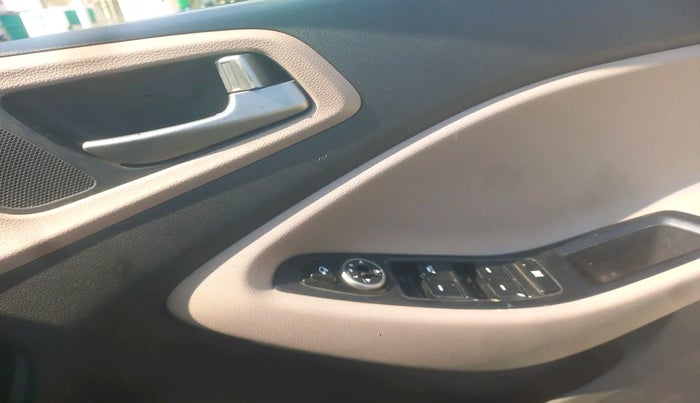 2015 Hyundai Elite i20 ASTA 1.2 (O), Petrol, Manual, 51,810 km, interior