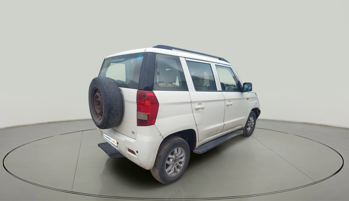 2016 Mahindra TUV300 T8, Diesel, Manual, 1,36,251 km, exterior