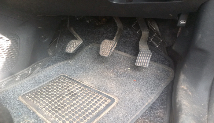 2023 Tata NEXON XM PLUS SUNROOF PETROL, Petrol, Manual, 25,164 km, interior