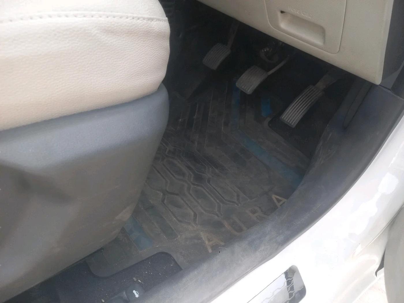 2023 Hyundai AURA SX 1.2 CNG, CNG, Manual, 16,311 km, interior